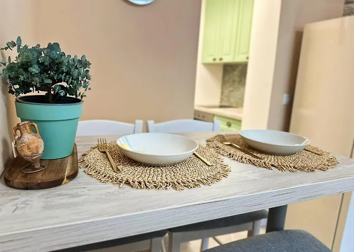 Green Bay Apartment